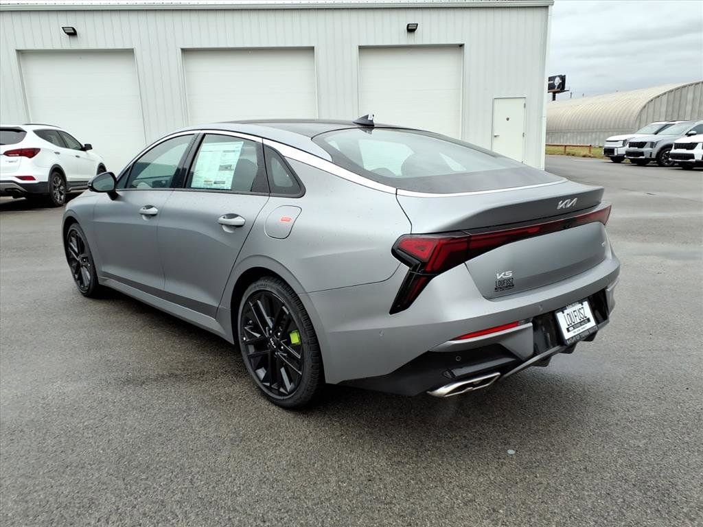 2026 Kia K5 GT - Photo 4