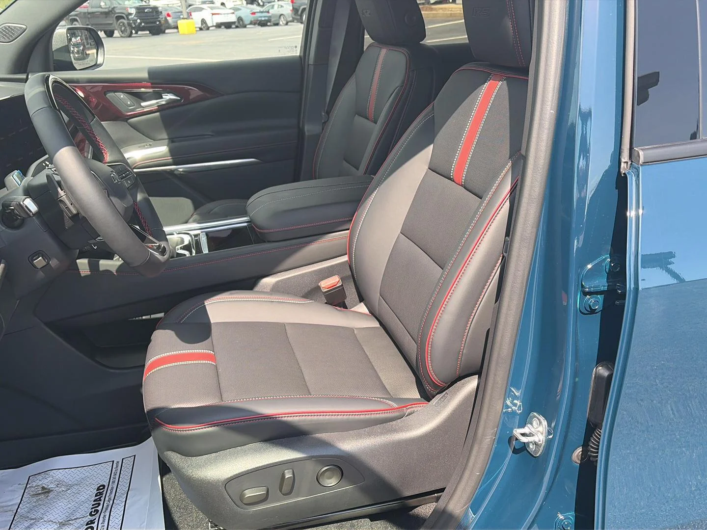 2027 Chevrolet Traverse RS - Photo 13