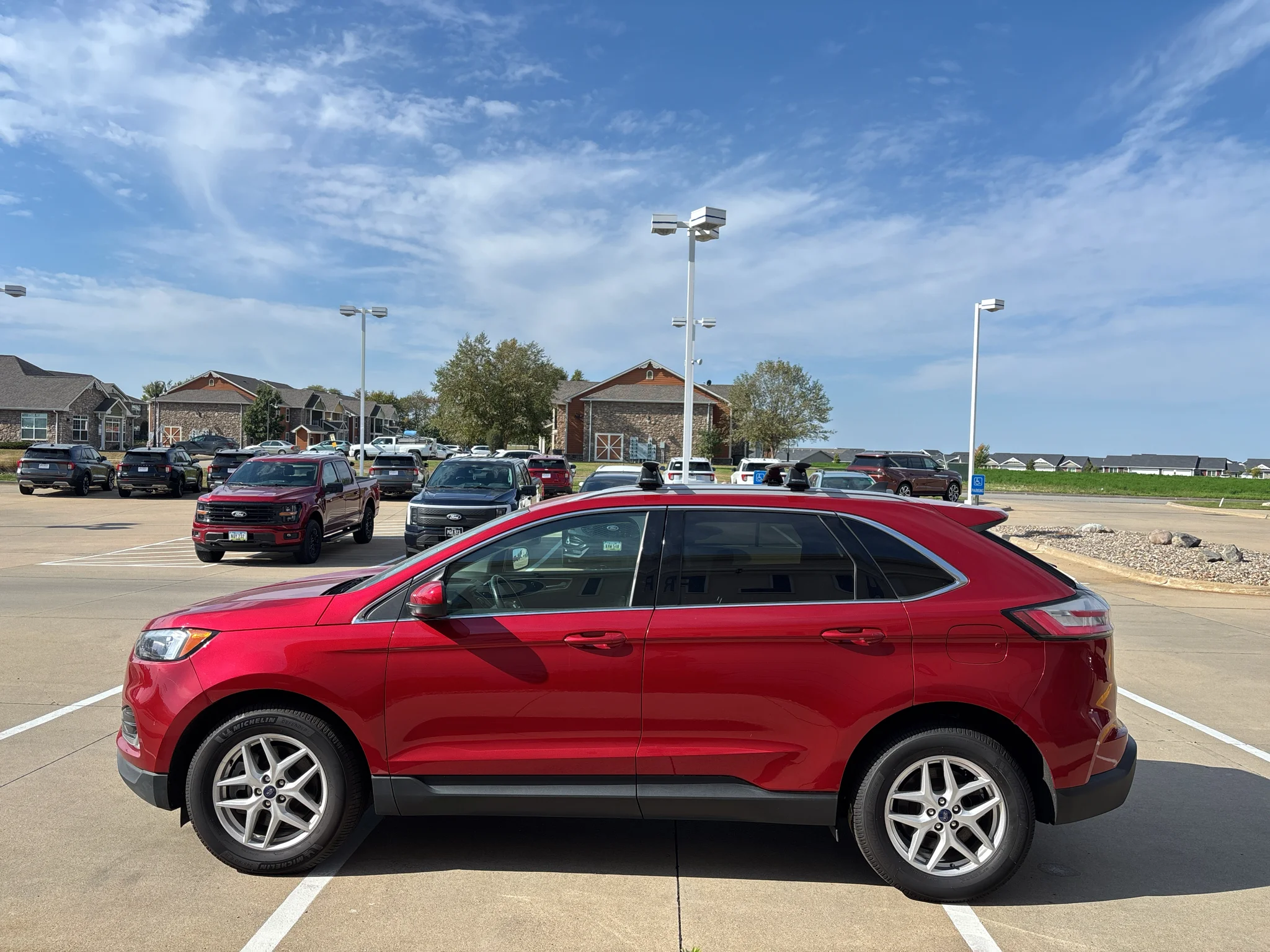 Used 2022 Rapid Red Metallic Tinted Clearcoat Ford SEL image 4