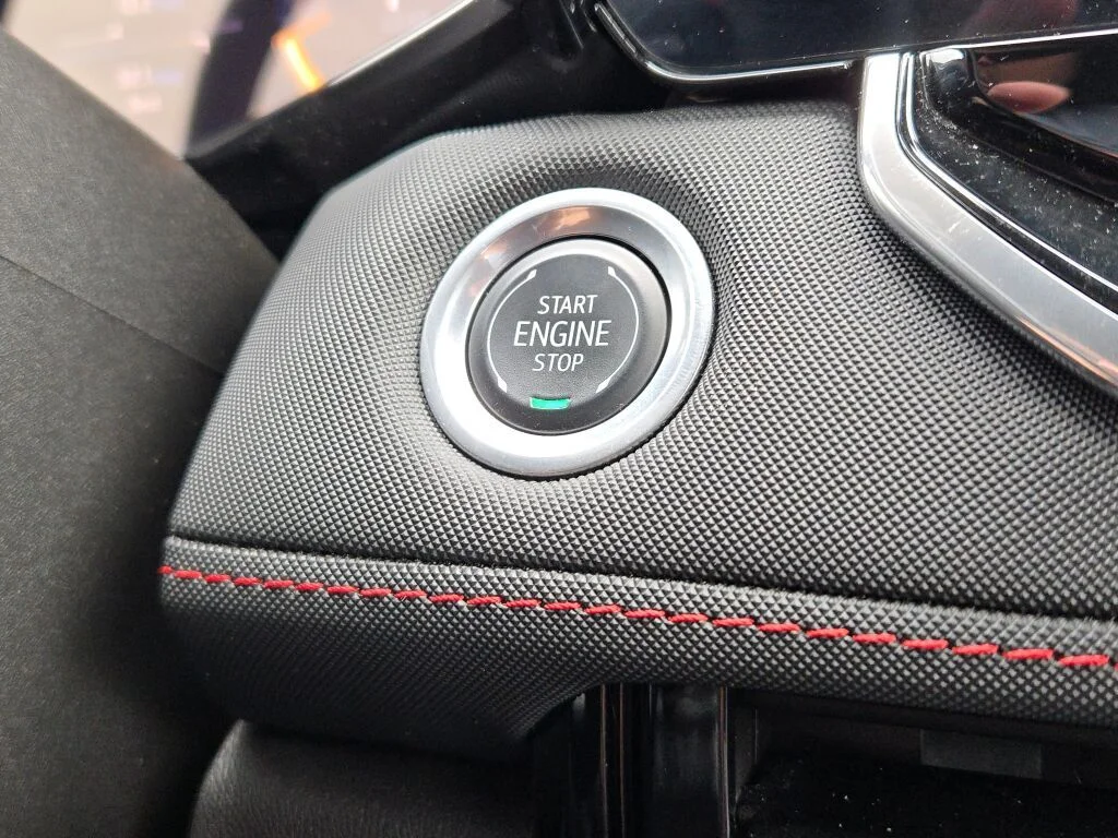 Used 2024 Black Chevrolet Z71 image 30