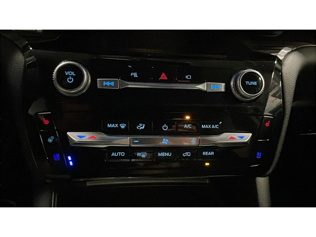 2023 Ford Explorer Limited - Photo 13