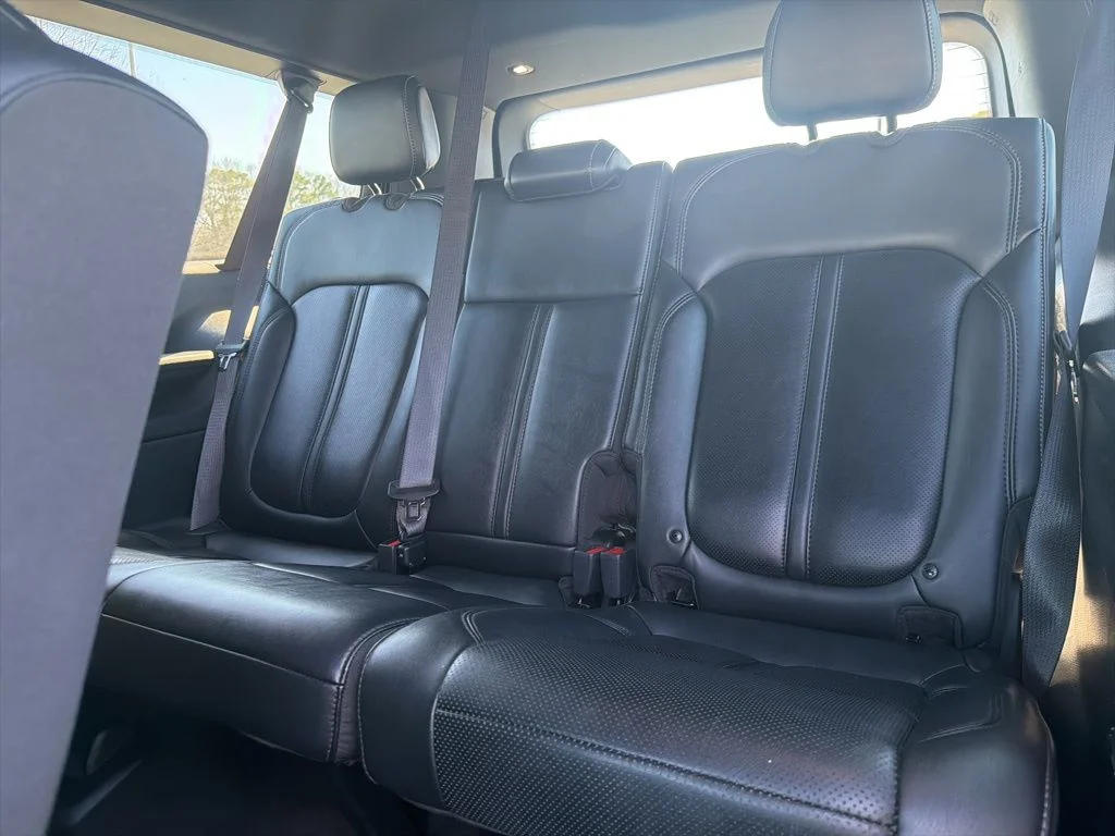 Used 2024 White Jeep Series III image 27