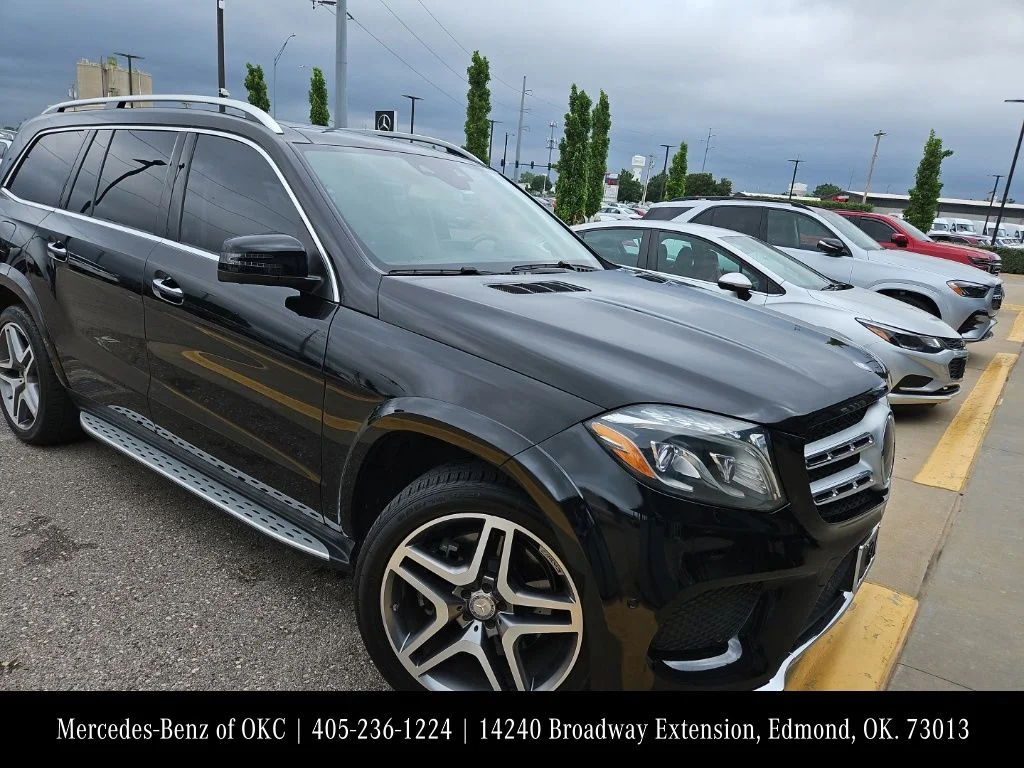 Used 2017 Obsidian Black Metallic Mercedes-Benz GLS 550 image 5