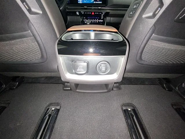 Used 2024 White Kia SX image 29