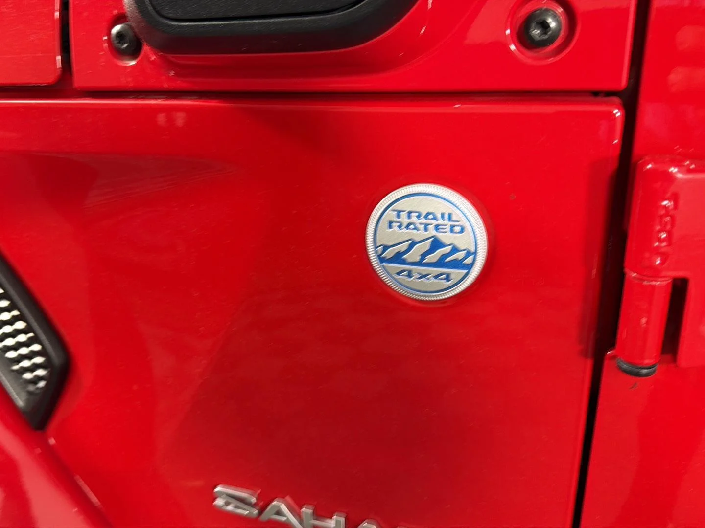 Used 2024 Firecracker Red Clearcoat Jeep Sahara image 12