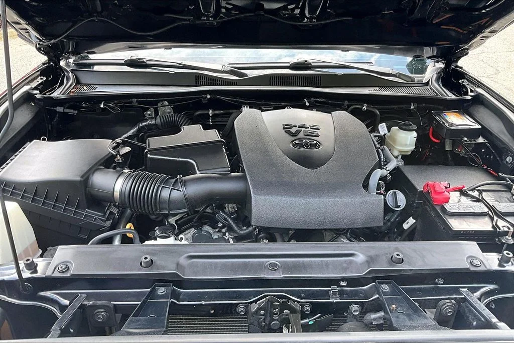 Used 2023 Black Toyota SR5 image 30