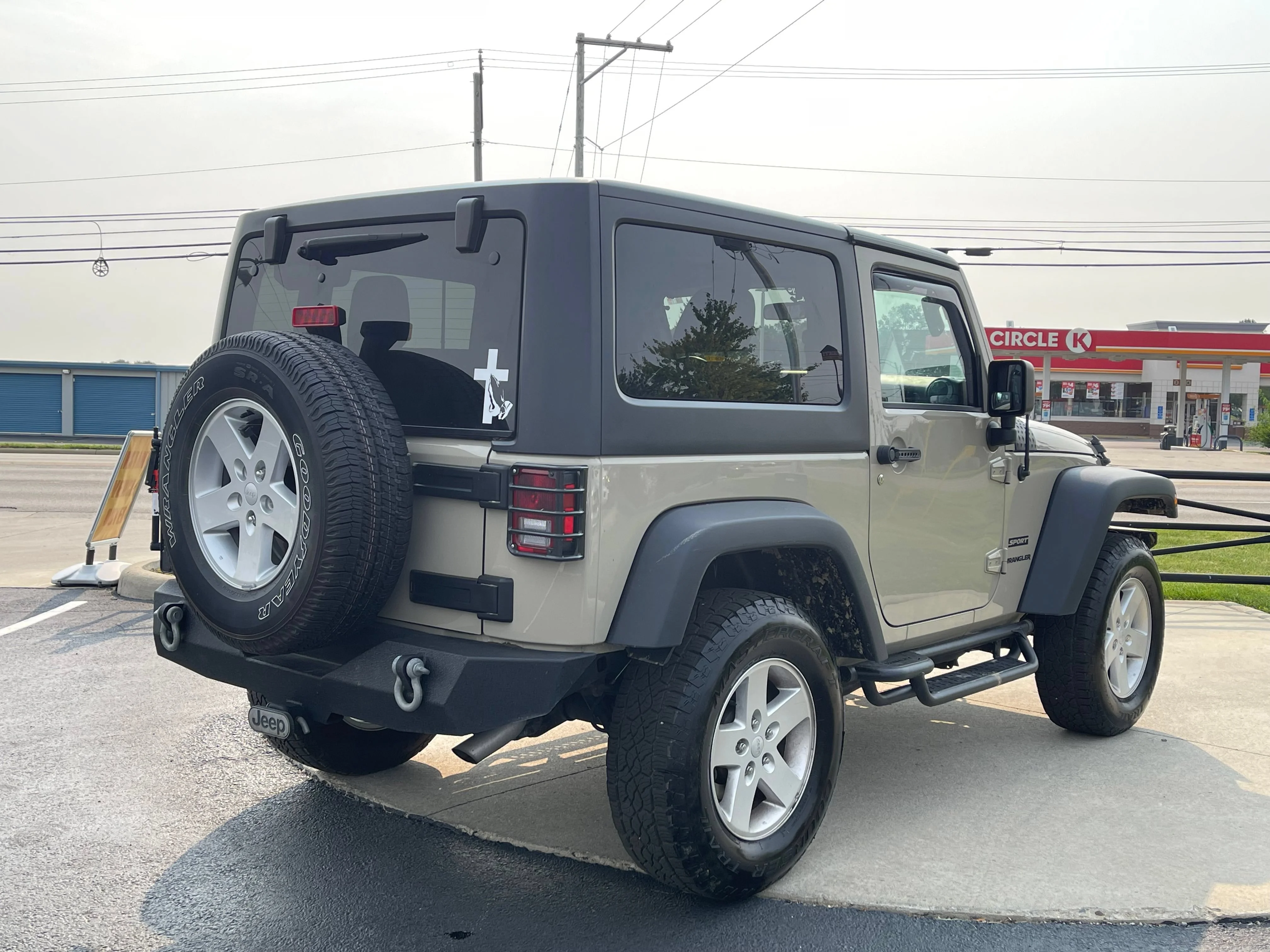 Used 2017 Gobi Jeep Sport image 8