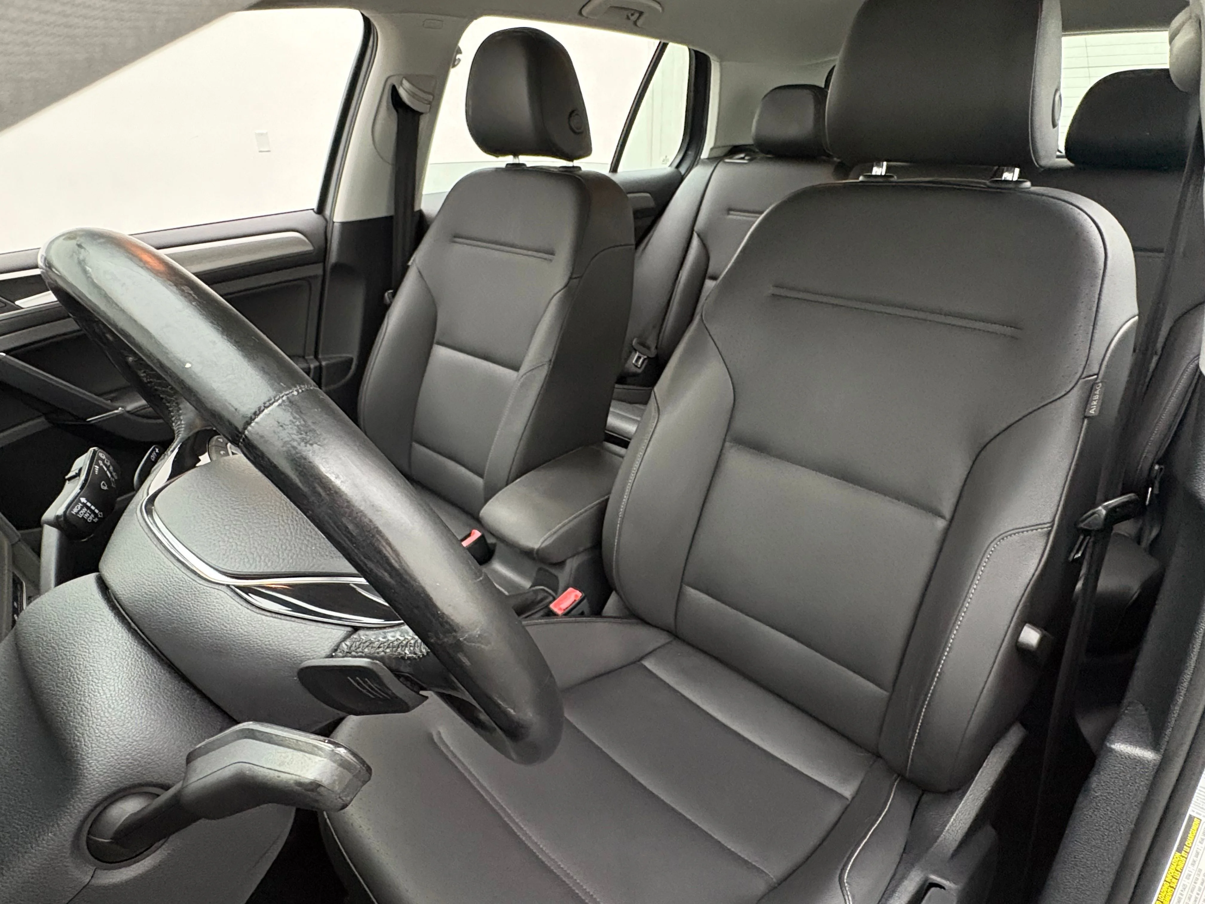Used 2015 Platinum Gray Metallic Volkswagen TDI S 4-Door image 15