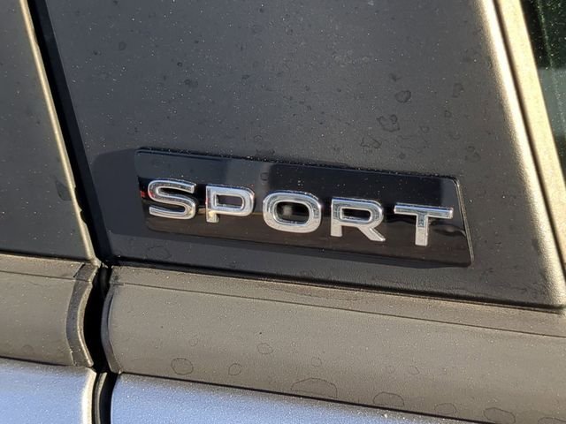 2025 Volkswagen Jetta Sport - Photo 10