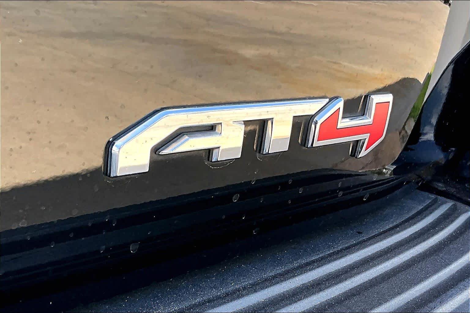 Used 2023 Onyx Black GMC AT4 image 9