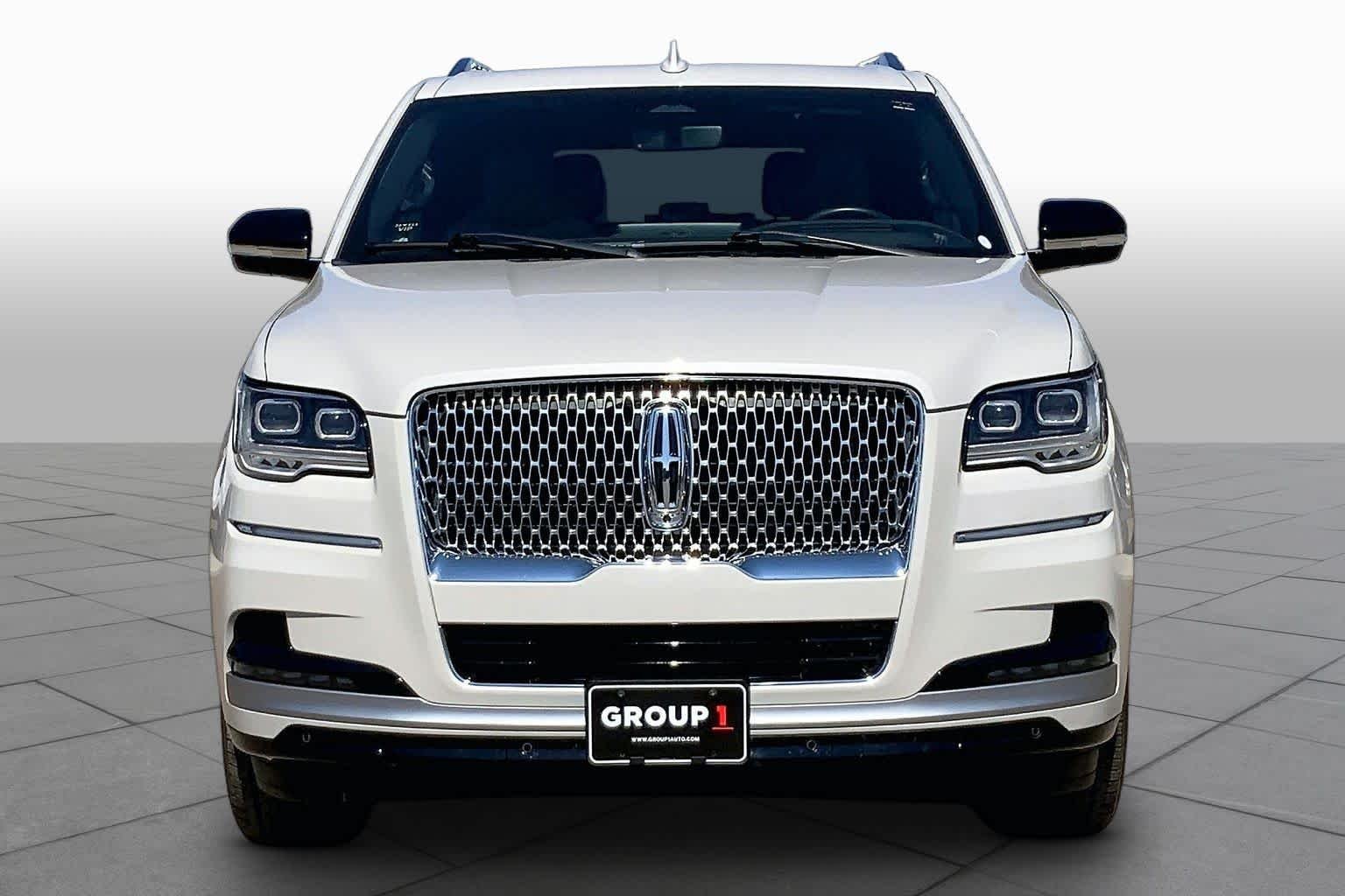 Certified Used 2022 Ceramic Pearl Metallic Tri-Coat Lincoln Reserve image 4