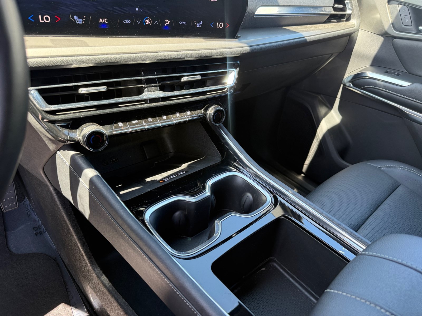 Used 2025 Black Metallic Chevrolet LT image 13