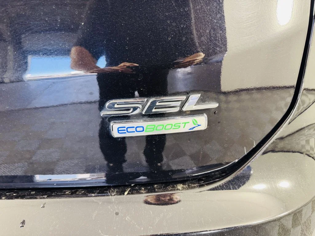 Used 2019 Black Ford SEL image 26
