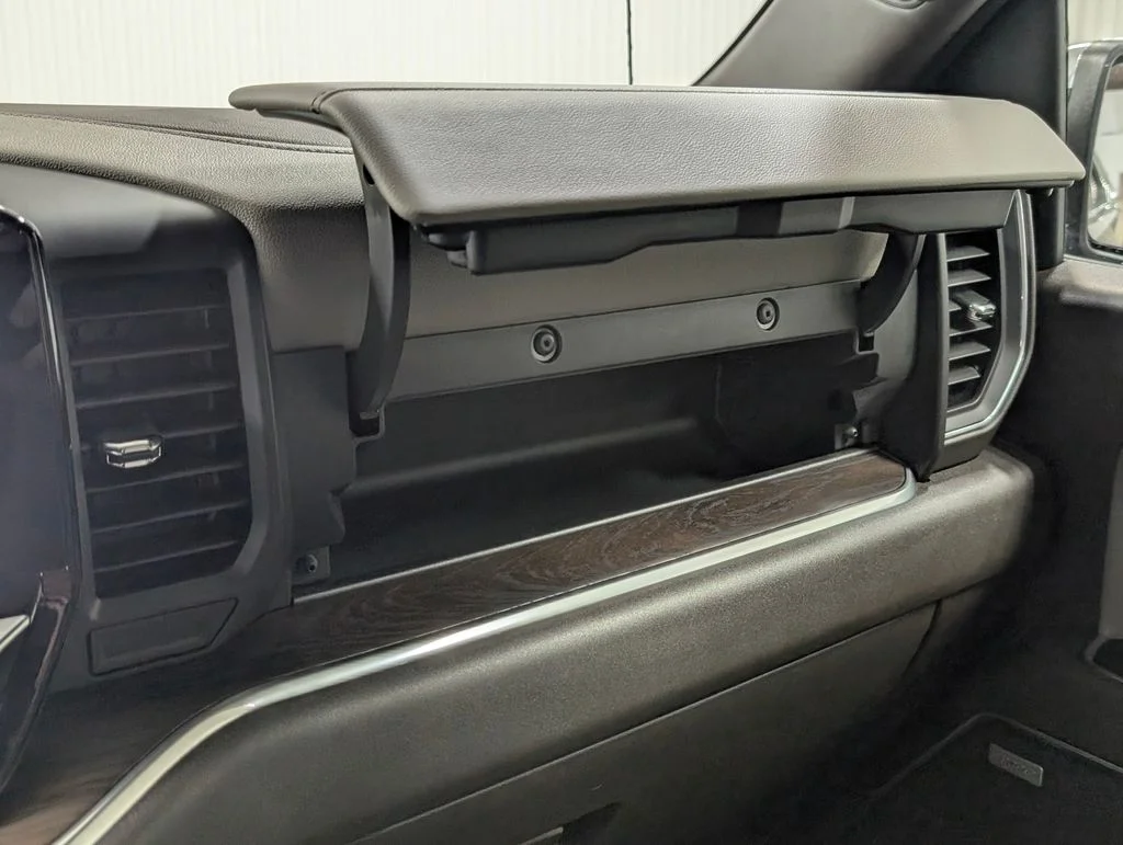 Used 2025 Sterling GMC SLT image 8