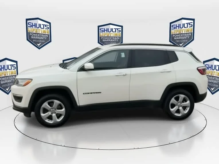 Used 2020 White Clearcoat Jeep Latitude image 5