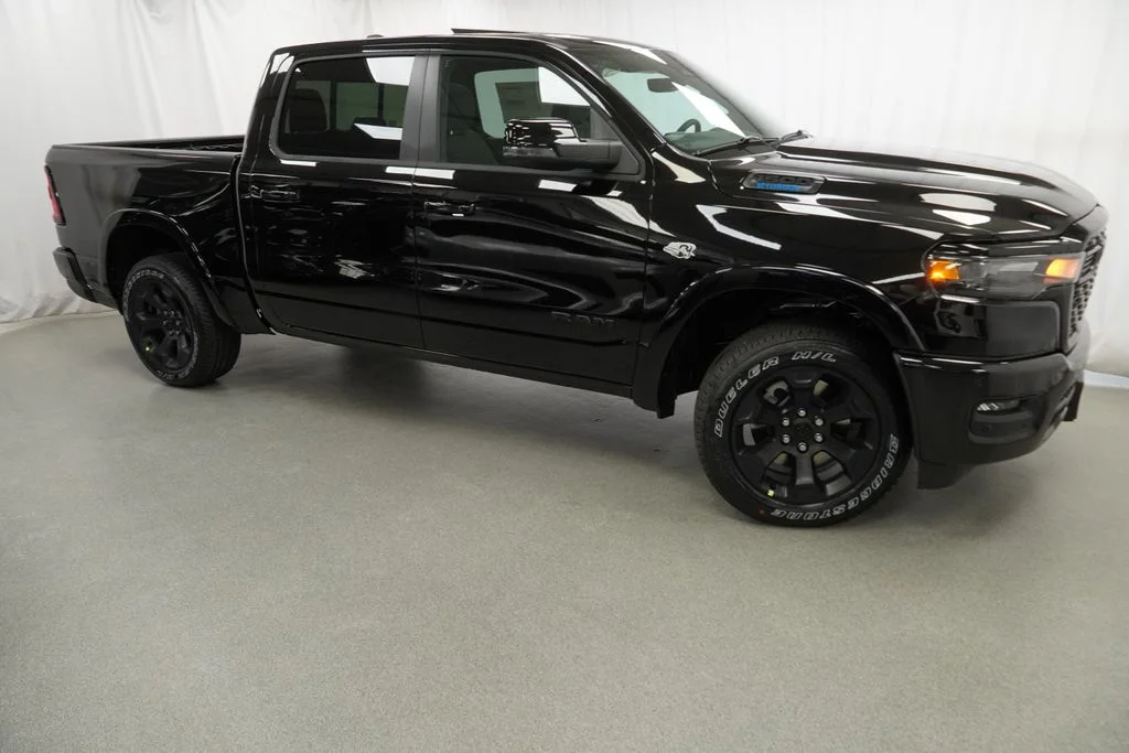 New 2026 Diamond Black Crystal Pearl-Coat Exterior Paint RAM Big Horn/Lone Star image 9