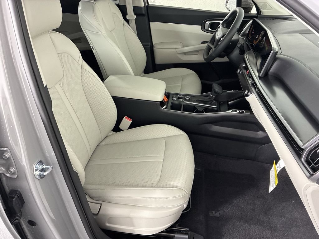 New 2026 Wolf Gray Kia S image 34