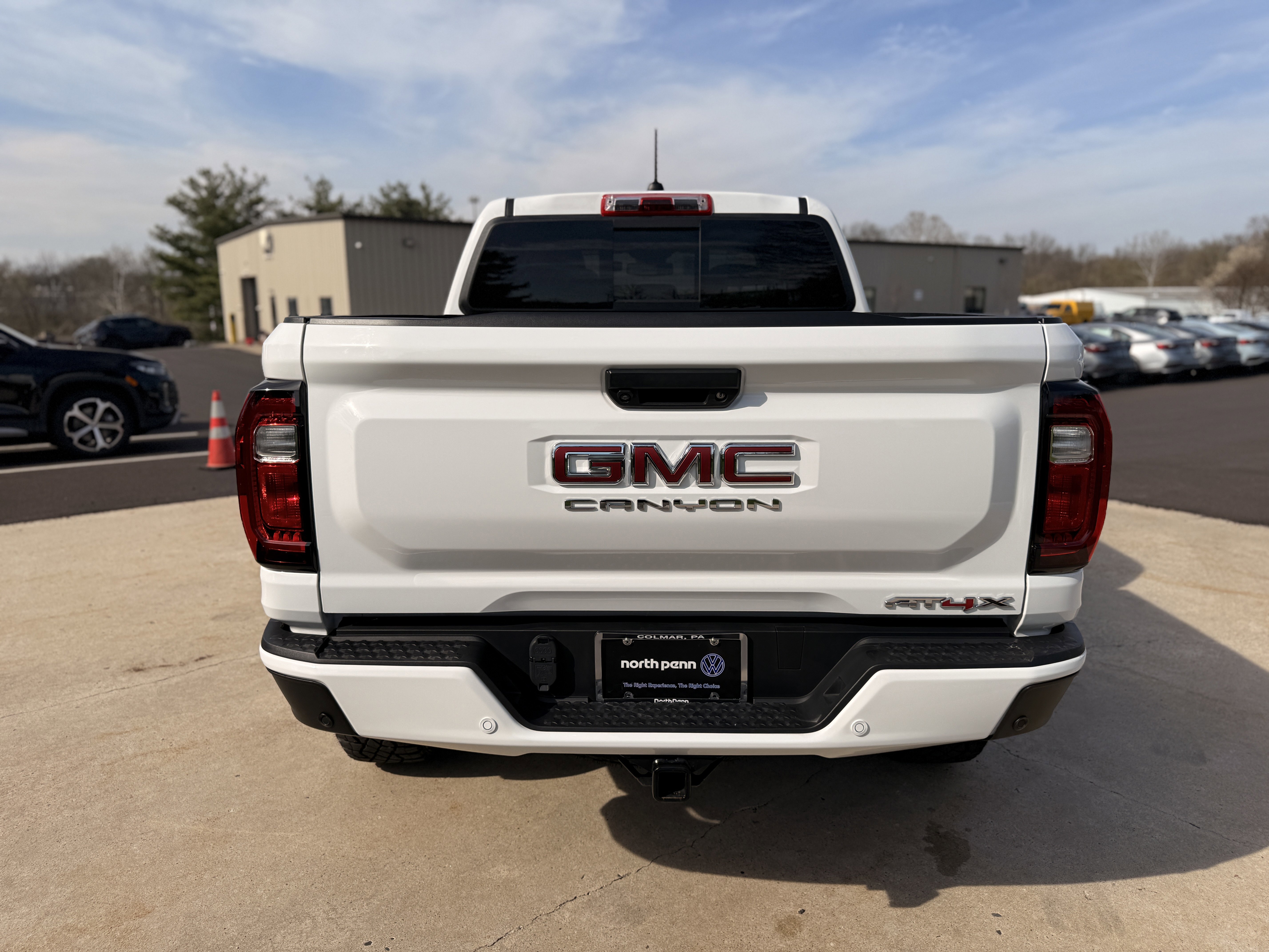 Used 2024 Summit White GMC 4WD AT4X image 13