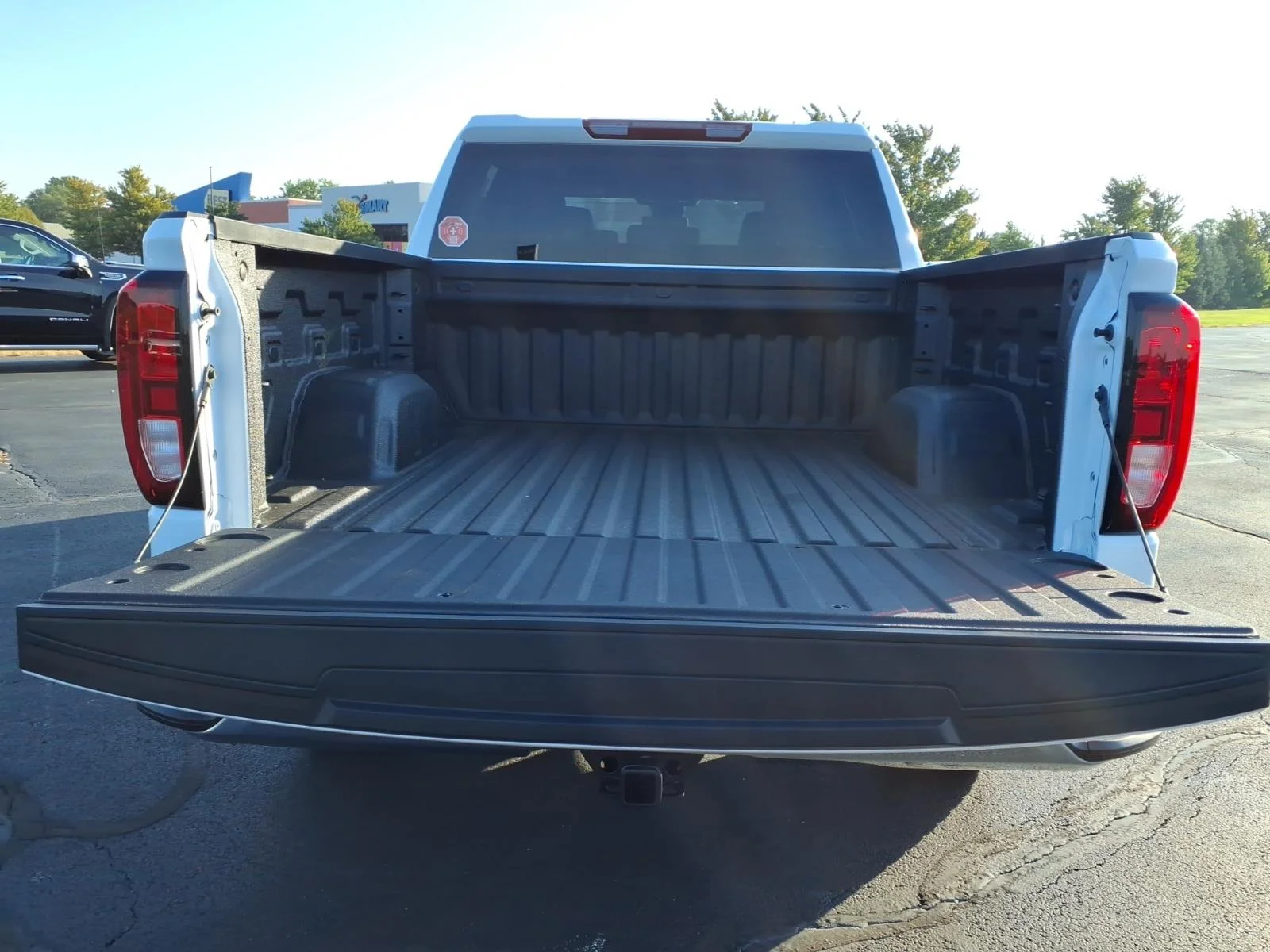 New 2026 Summit White GMC Pro image 8