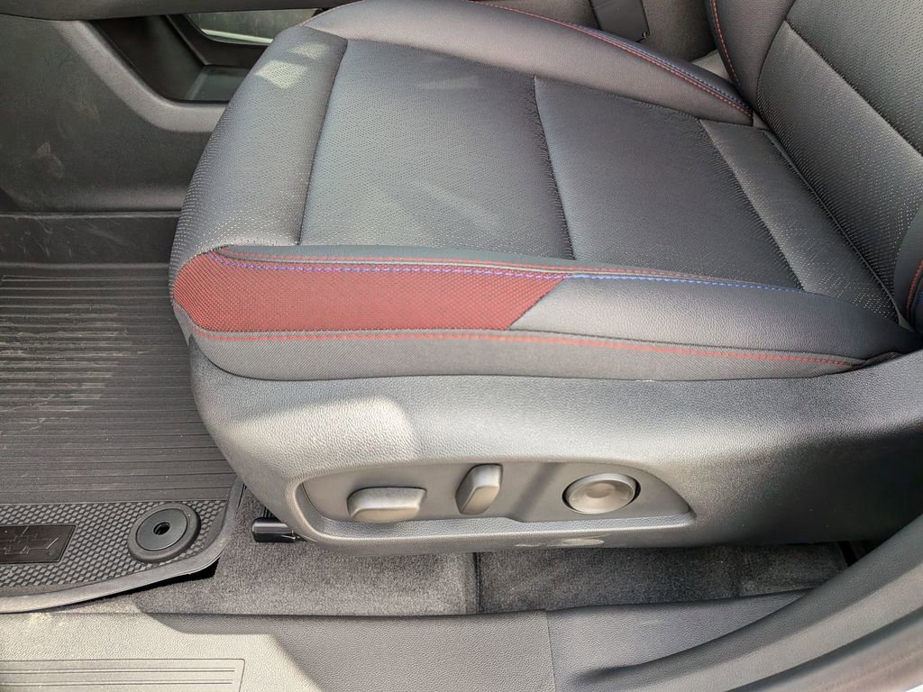 2026 Chevrolet Equinox RS - Photo 13