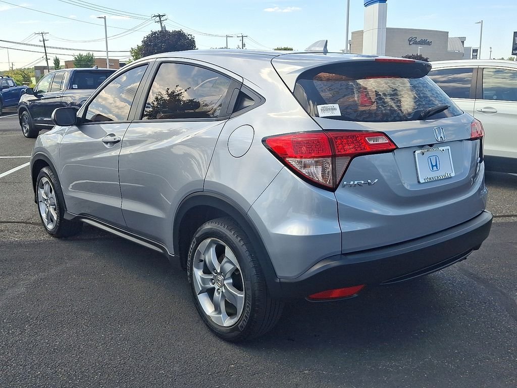 2017 Honda HR-V LX - Photo 4