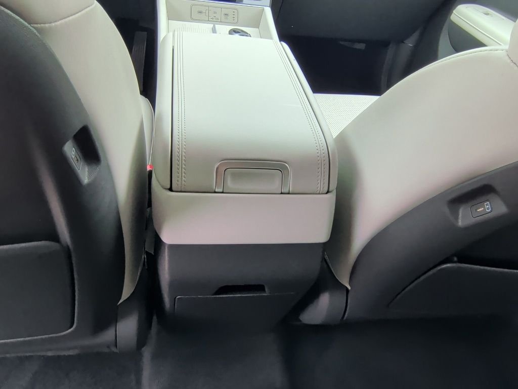 Used 2026 White Hyundai SEL image 32