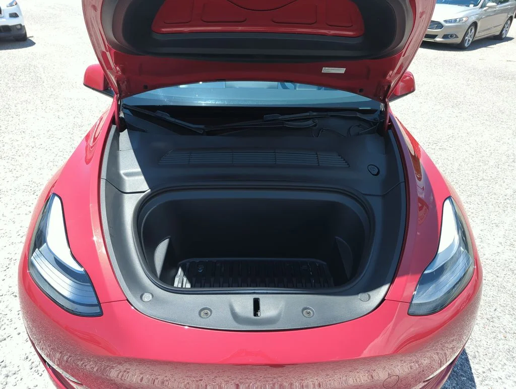 Used 2022  Tesla Performance image 36