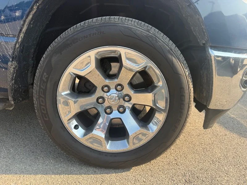 Used 2019 Blue Ram Big Horn/Lone Star image 5