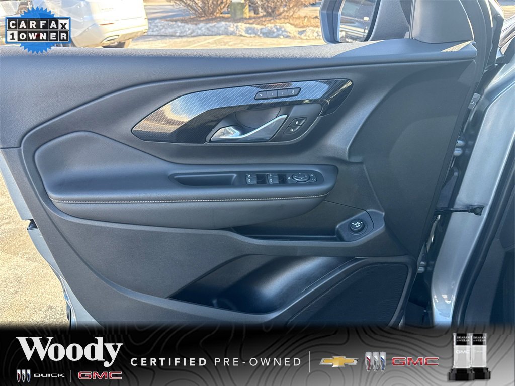 2023 GMC TERRAIN - Image 12