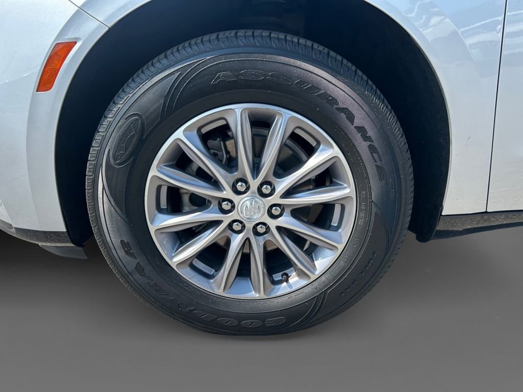 Used 2022 Silver Buick Essence image 15