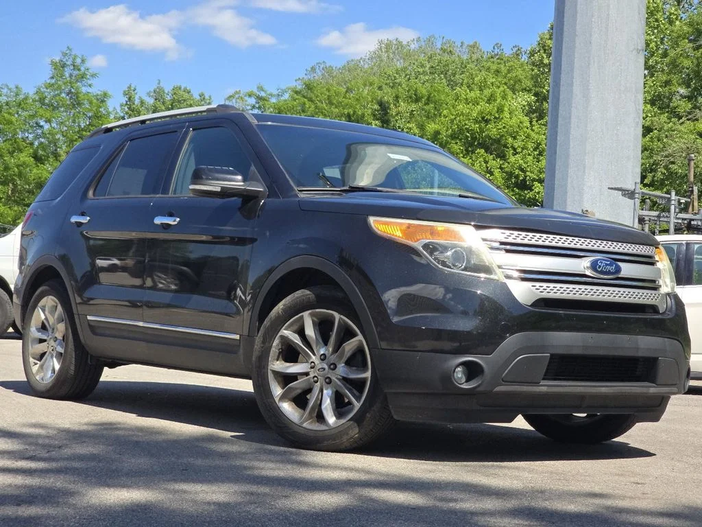 2015 Ford Explorer XLT 4x4's photo