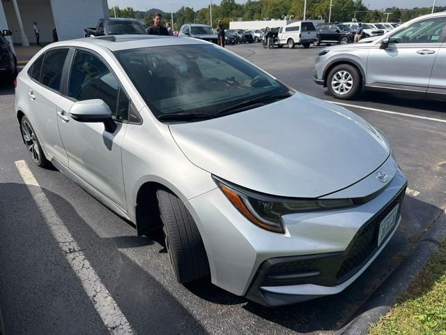 Used 2020 Silver Toyota SE image 21