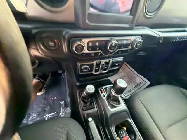 Used 2018 Blue Jeep Unlimited Sport S image 22