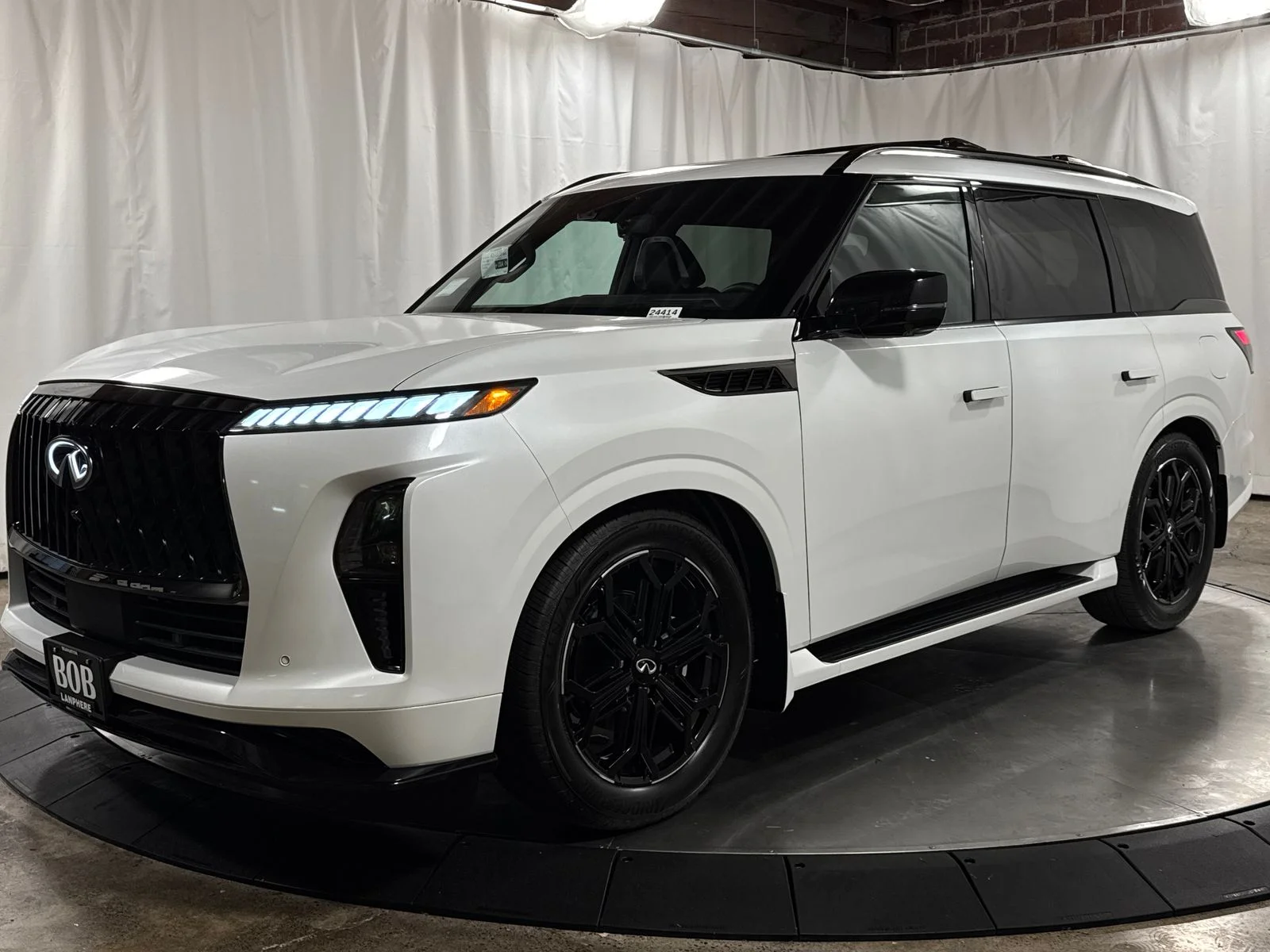 2027 INFINITI QX80