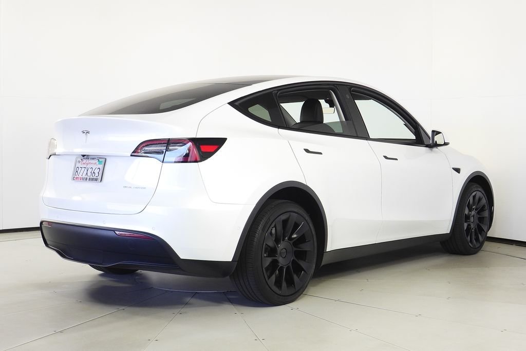 Used 2022 Pearl White Multi-Coat Tesla Long Range image 7