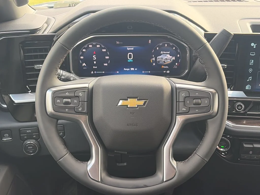 New 2026 Sterling Gray Metallic Chevrolet LT (2FL) image 11