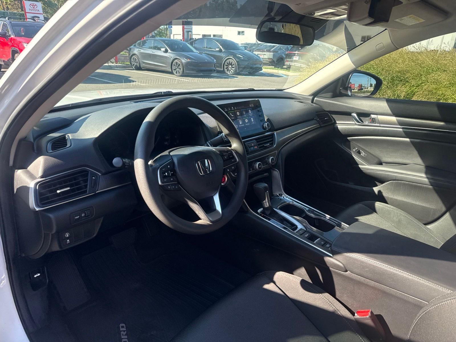 Used 2021 White Honda LX image 10