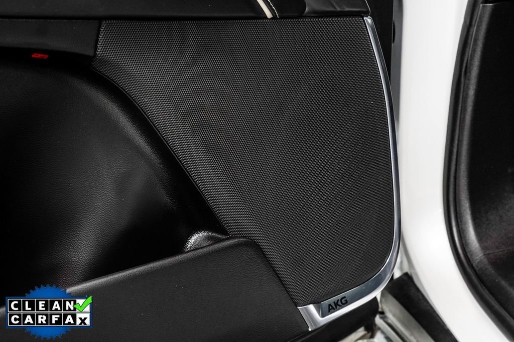 Used 2023 White Cadillac V-Series image 43