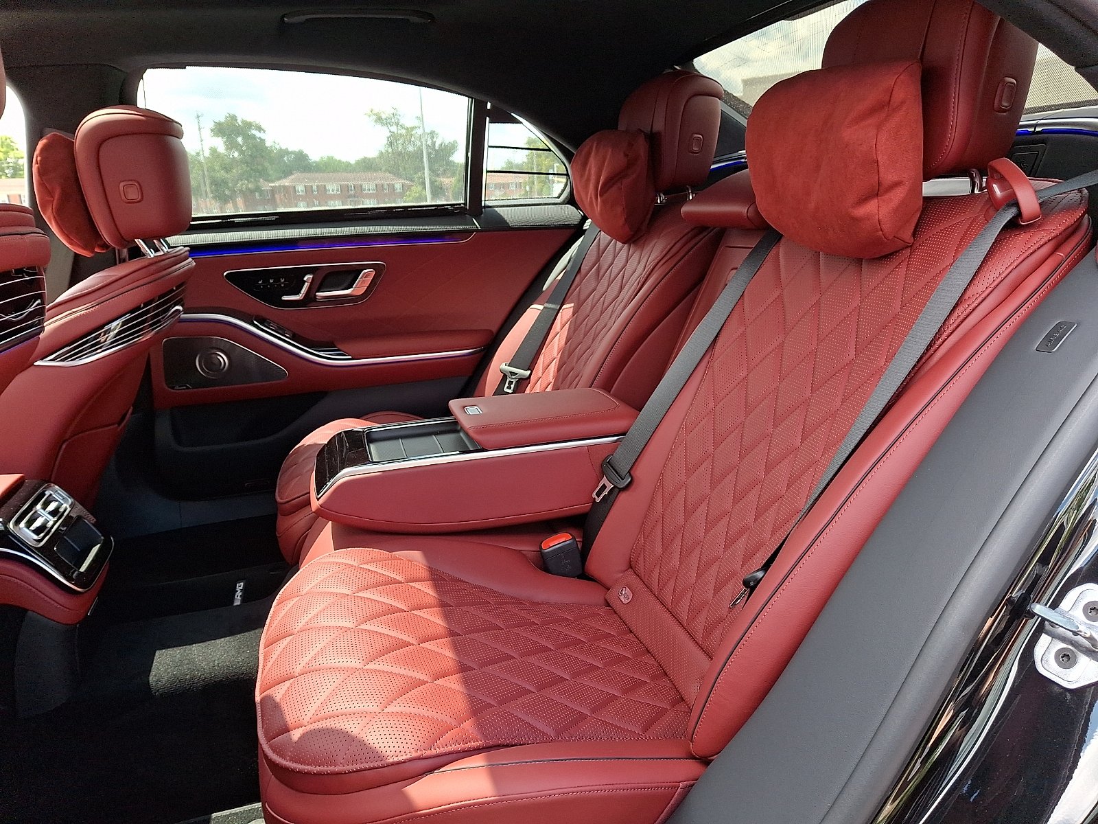 New 2026 Obsidian Black Metallic Mercedes-Benz S 580 image 8