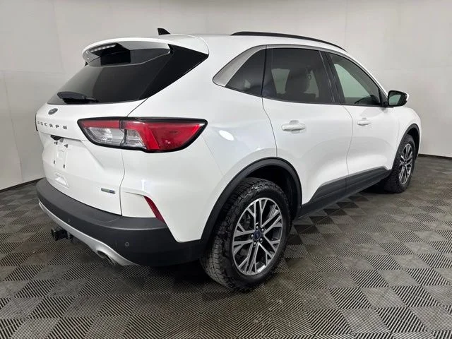 Certified Used 2020 Star White Ford SEL image 3