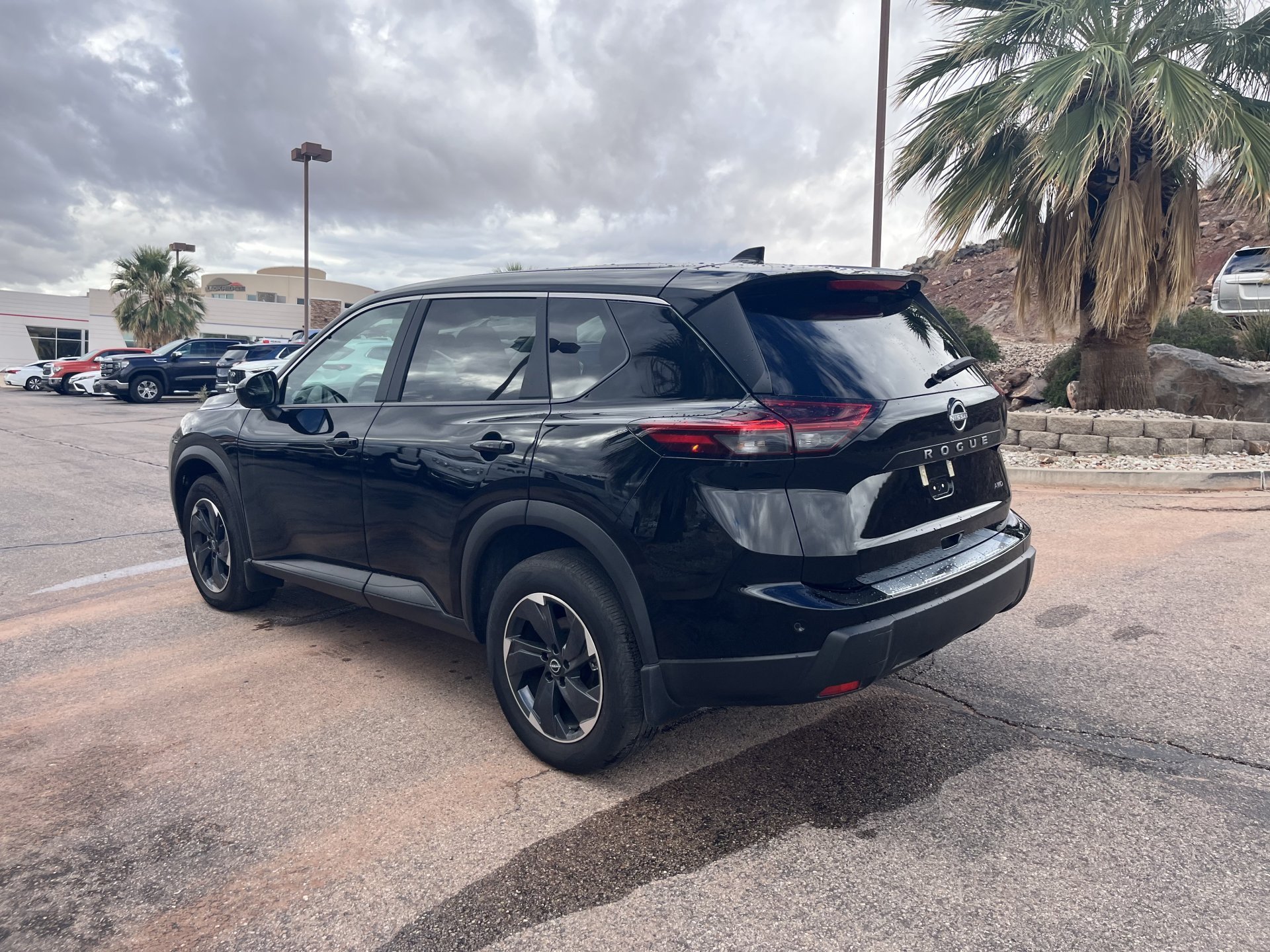 2026 Nissan Rogue SV - Photo 7