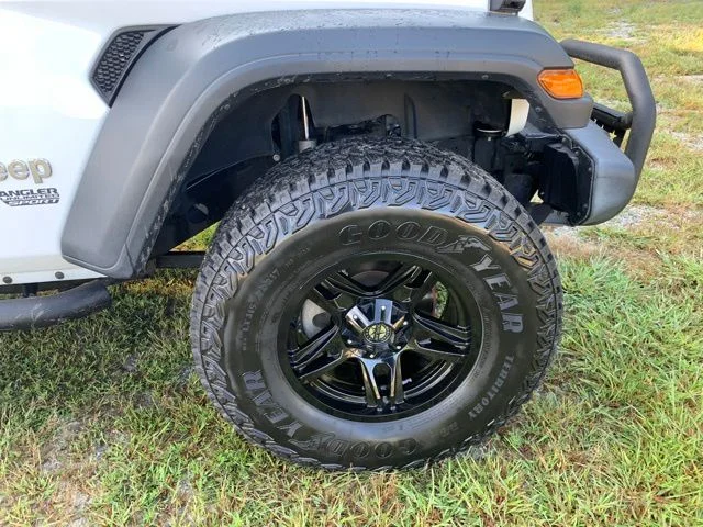 Used 2020 White Jeep Unlimited Sport S image 40