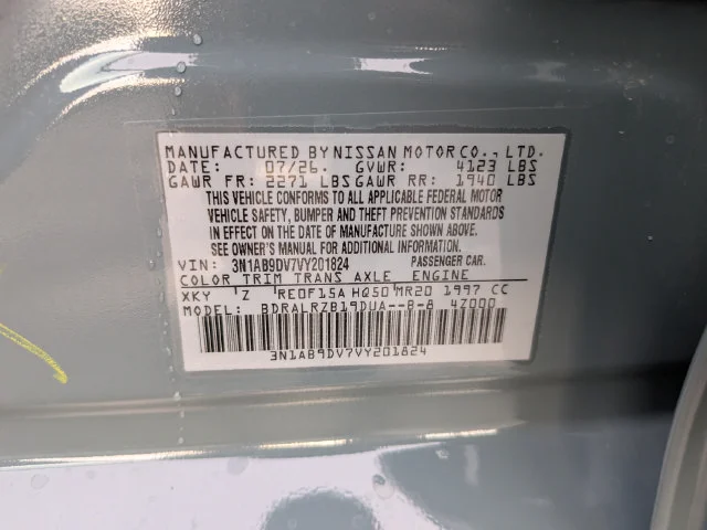 New 2027 Atlantic Gray Metallic / Super Black Two-tone Nissan SR image 31
