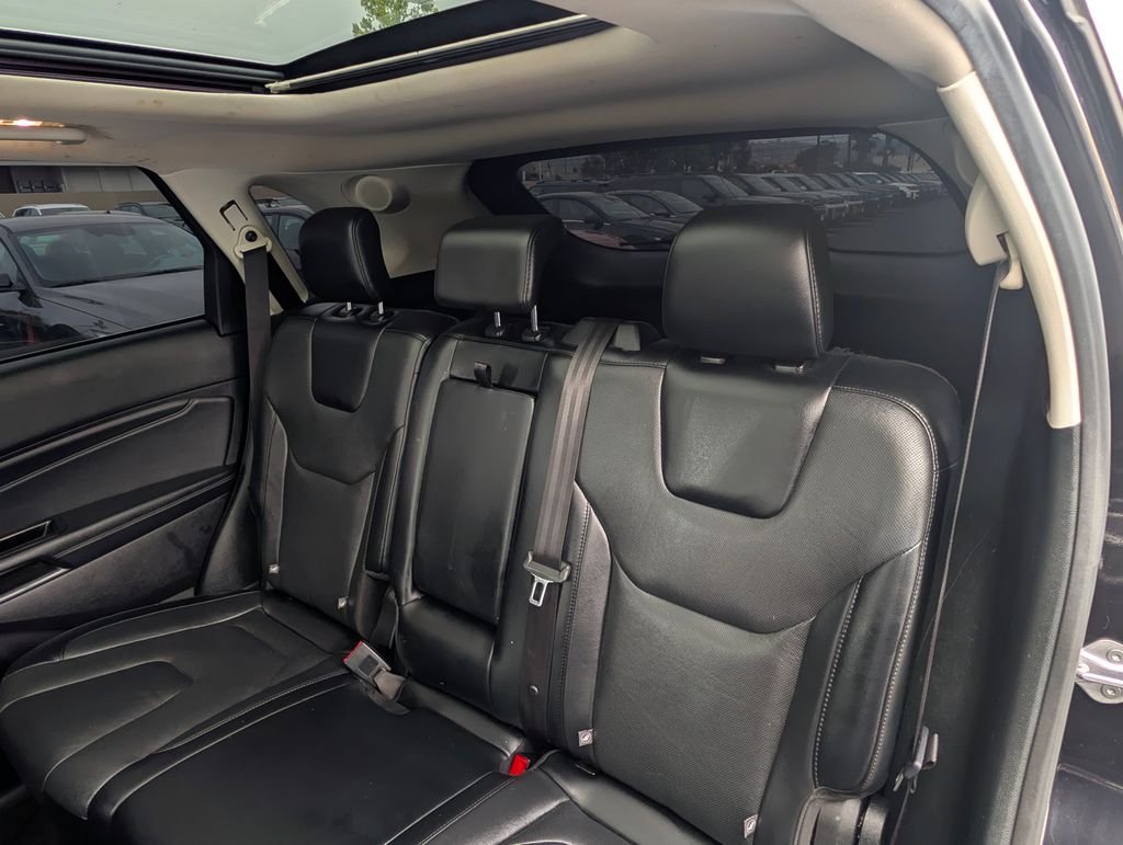 2019 Ford Edge Titanium - Photo 16