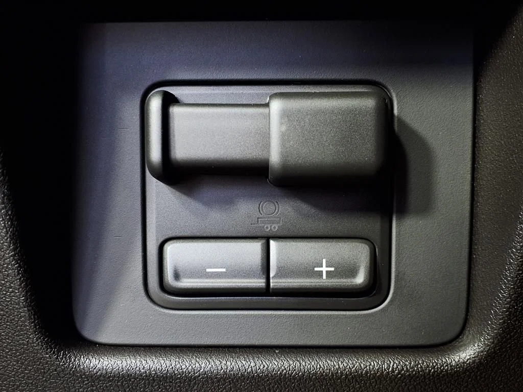 New 2026 Summit White Chevrolet LT image 33