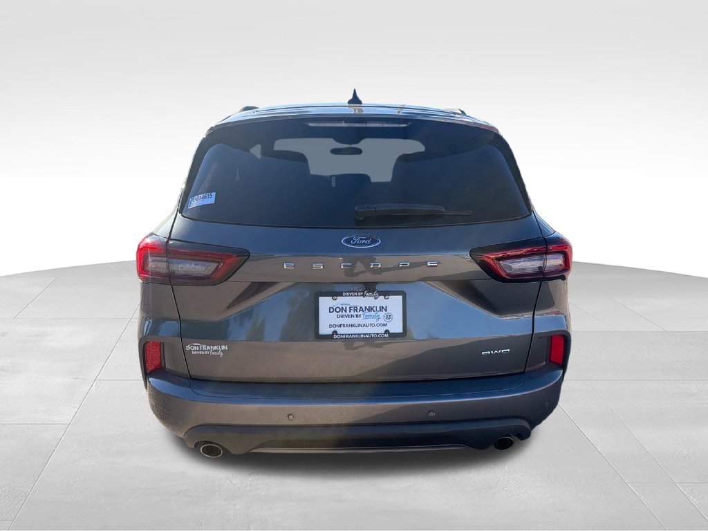 Used 2023 Gray Ford ST-Line image 4