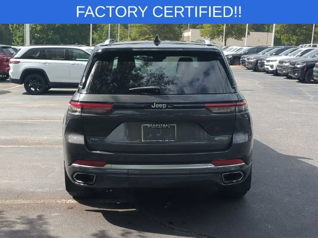 Used 2022 Gray Jeep Summit 4xe image 4