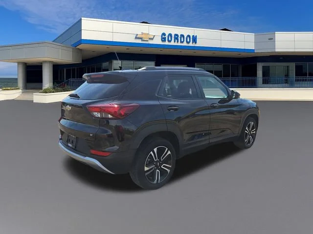 Used 2023 MOSAIC BLACK METALLIC Chevrolet LT image 6