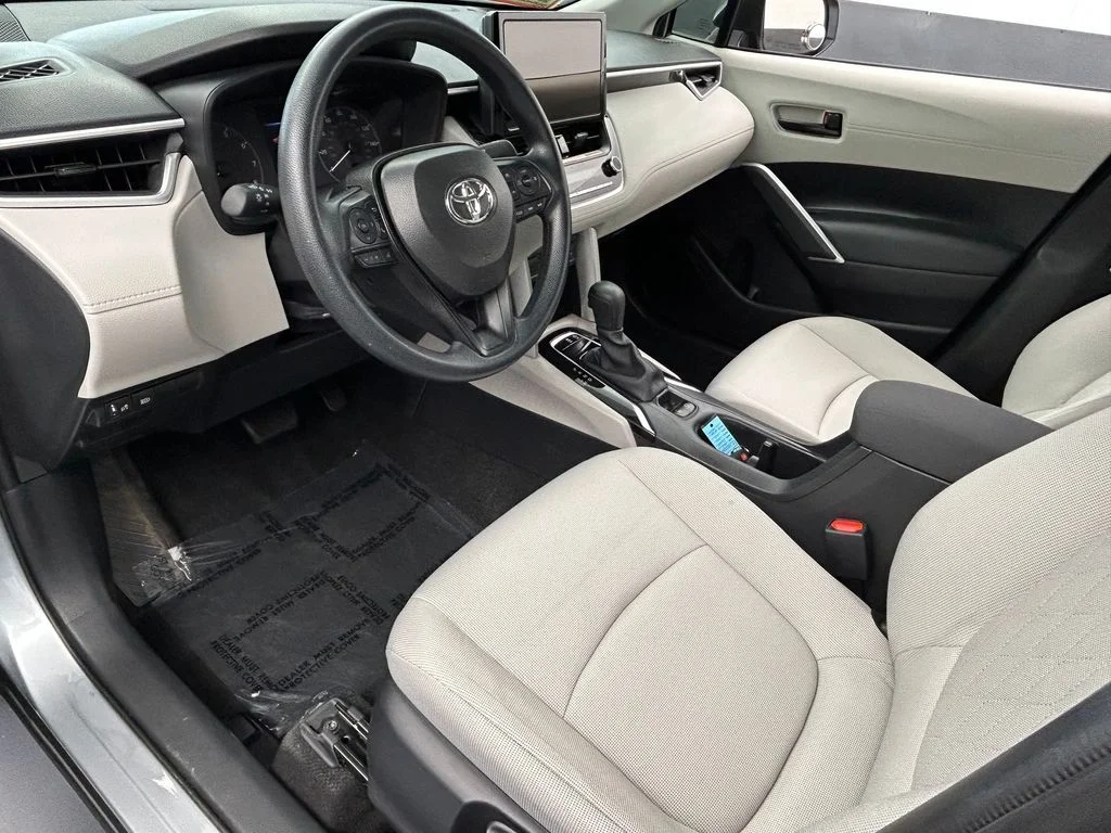 Used 2025 Silver Toyota L image 15