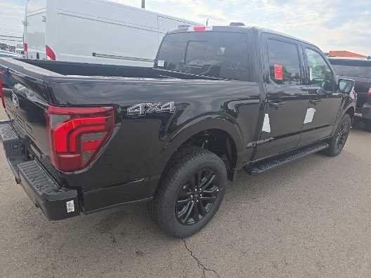 Used 2026 Agate Black Metallic Ford LARIAT image 4